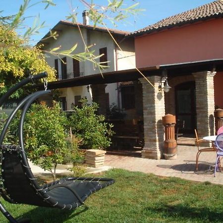 فيلا Massa Lombardaفي Agriturismo Ferretti المظهر الخارجي الصورة