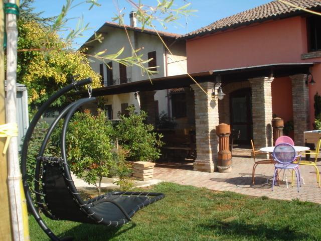 فيلا Massa Lombardaفي Agriturismo Ferretti المظهر الخارجي الصورة